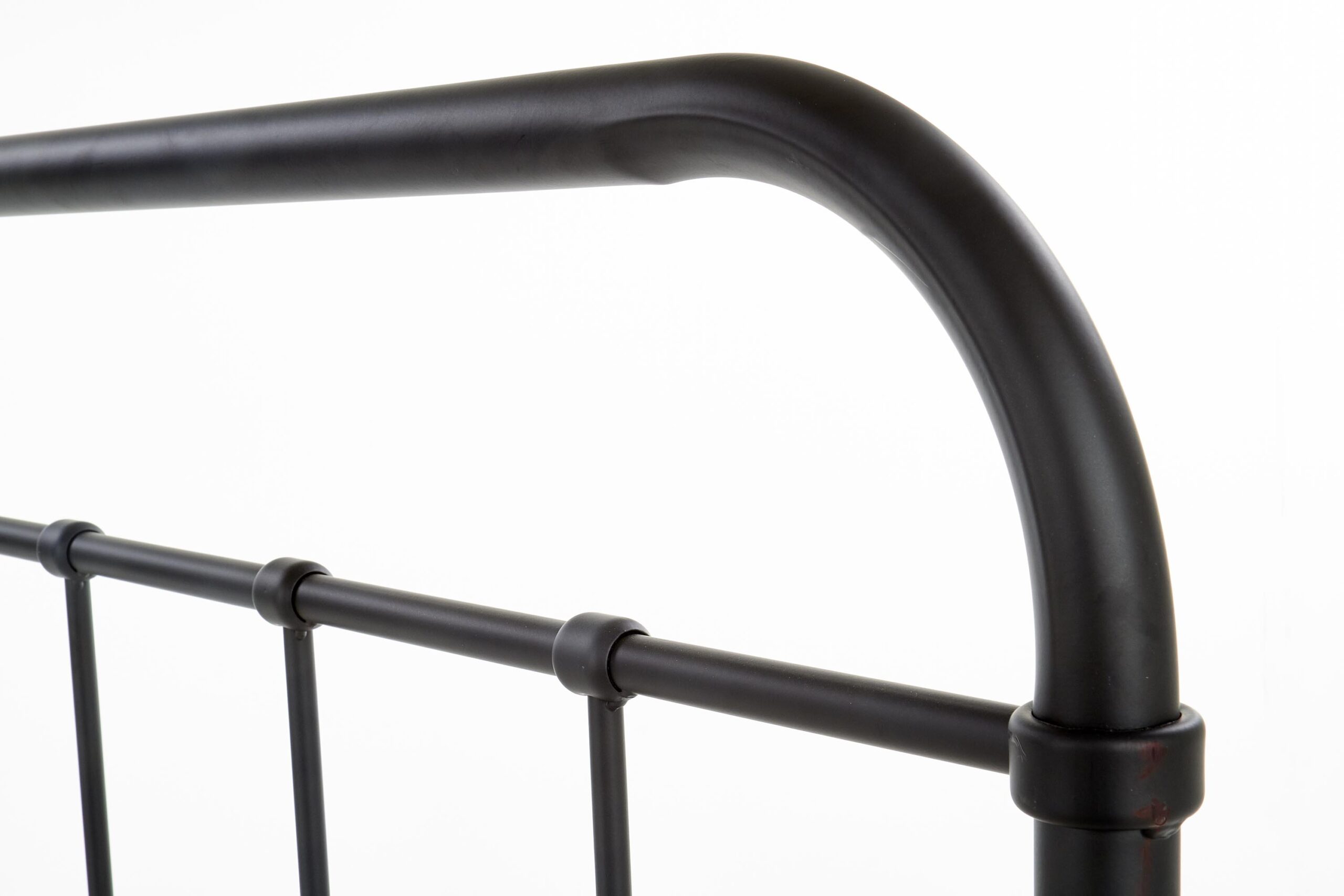 2010001156369_7 Sänky Kalda 90
