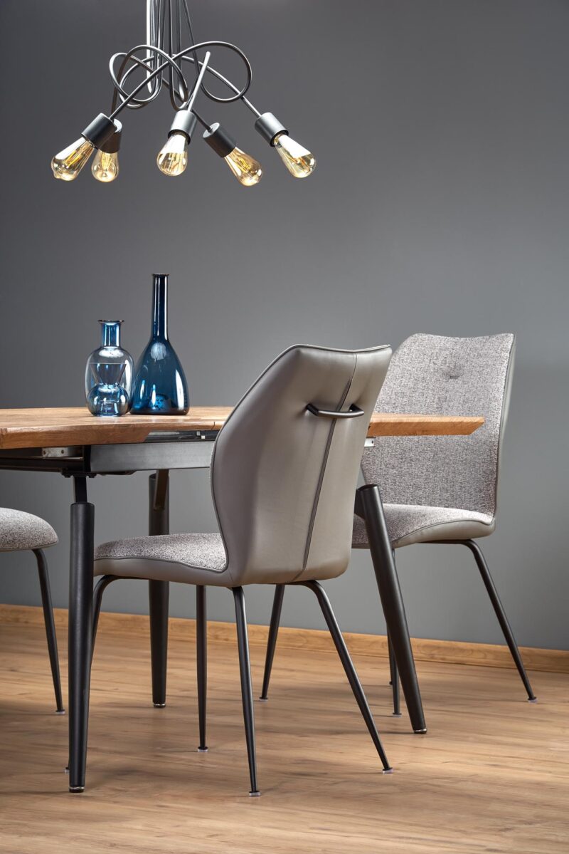 Ruokapöytä BELLUNA, tammi / musta