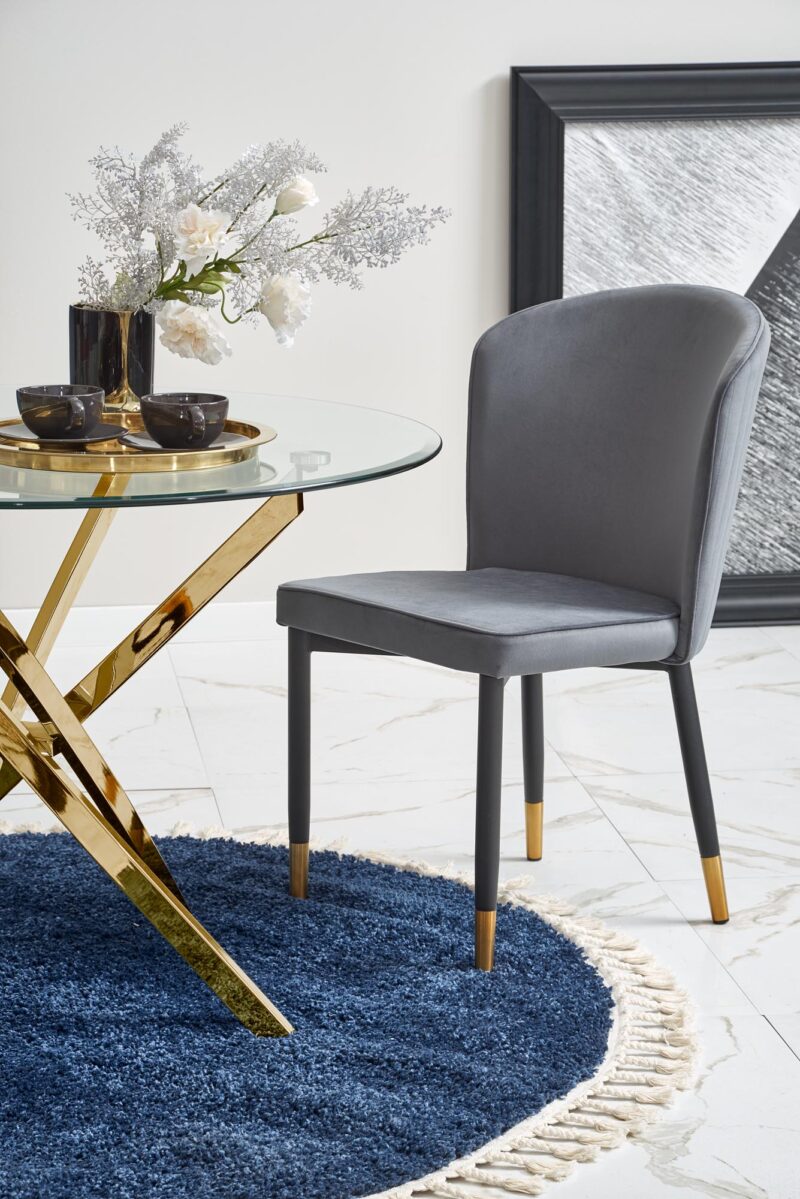 Ruokapöytä RAIMOND