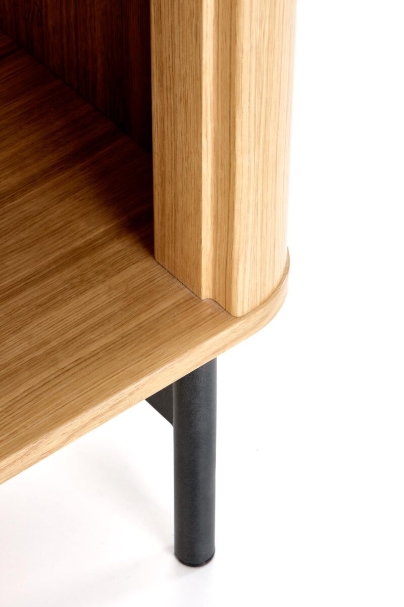 Hylly SMARTA, luonnollinen tammi / musta