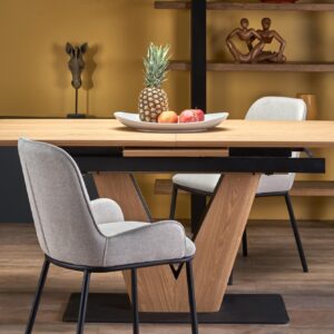 Ruokapöytä UMBRON, luonnollinen tammi / musta