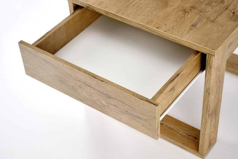 Kahvitalo NEVORA SQUARE, tammi