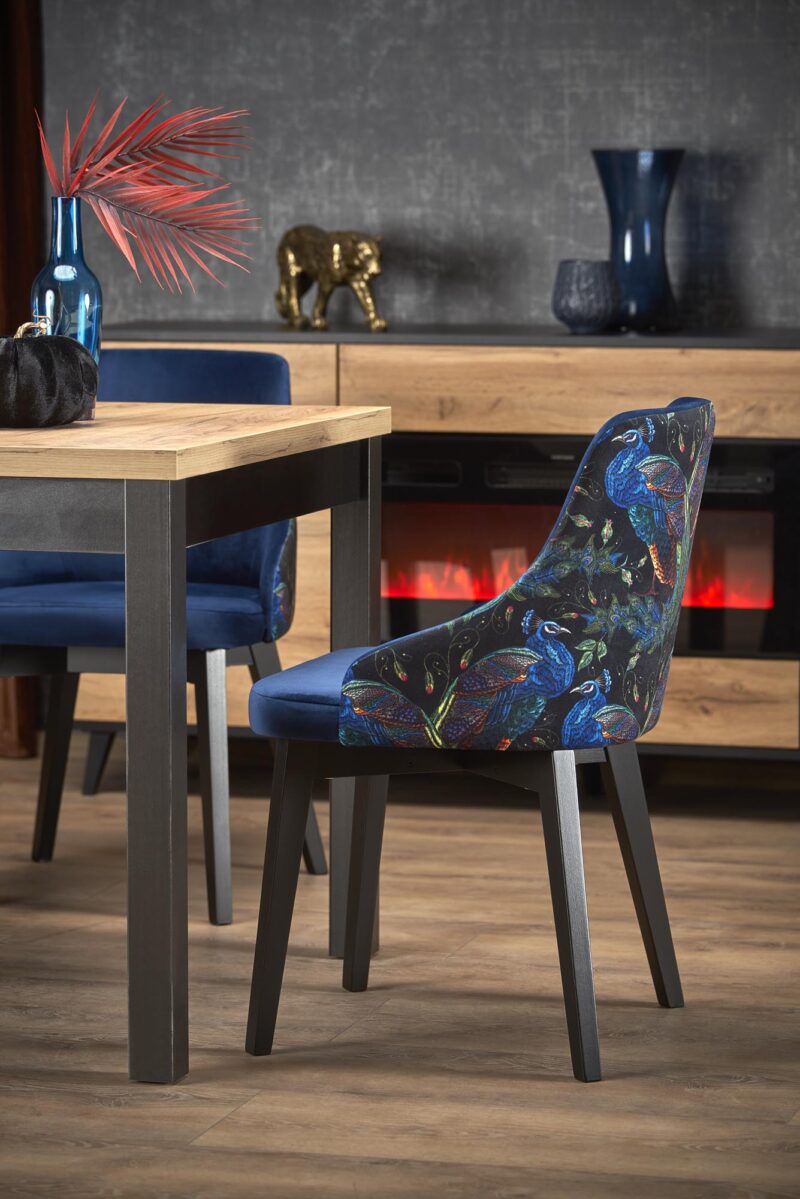 Pidemättävä ruokapöytä VERAELLA