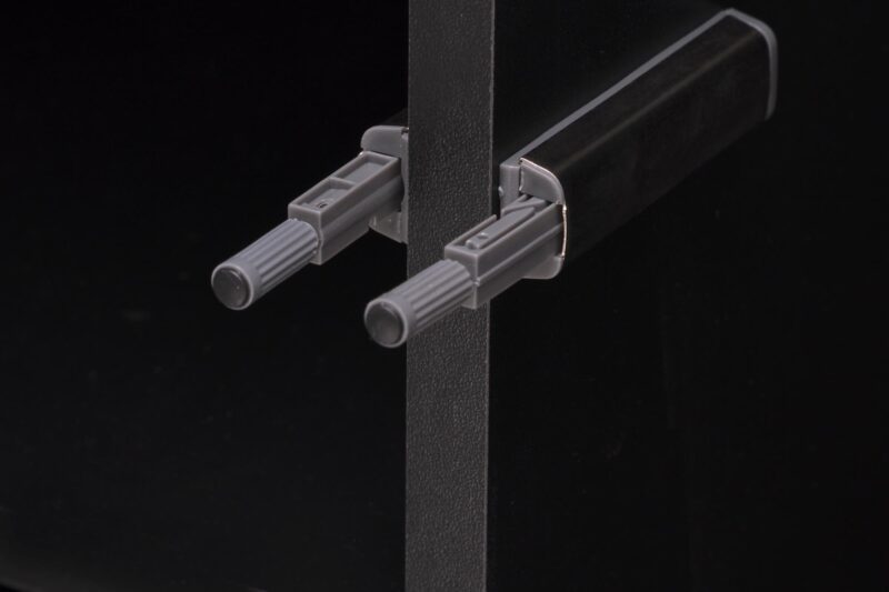 Kaappi MURAVON S-1, käsityö tammi / musta