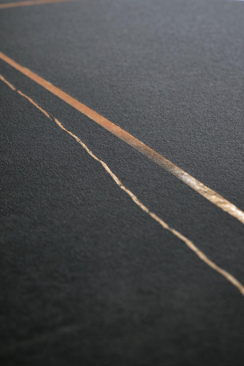 Kahvipöytä SCALNOR, must marmor / must / kultainen