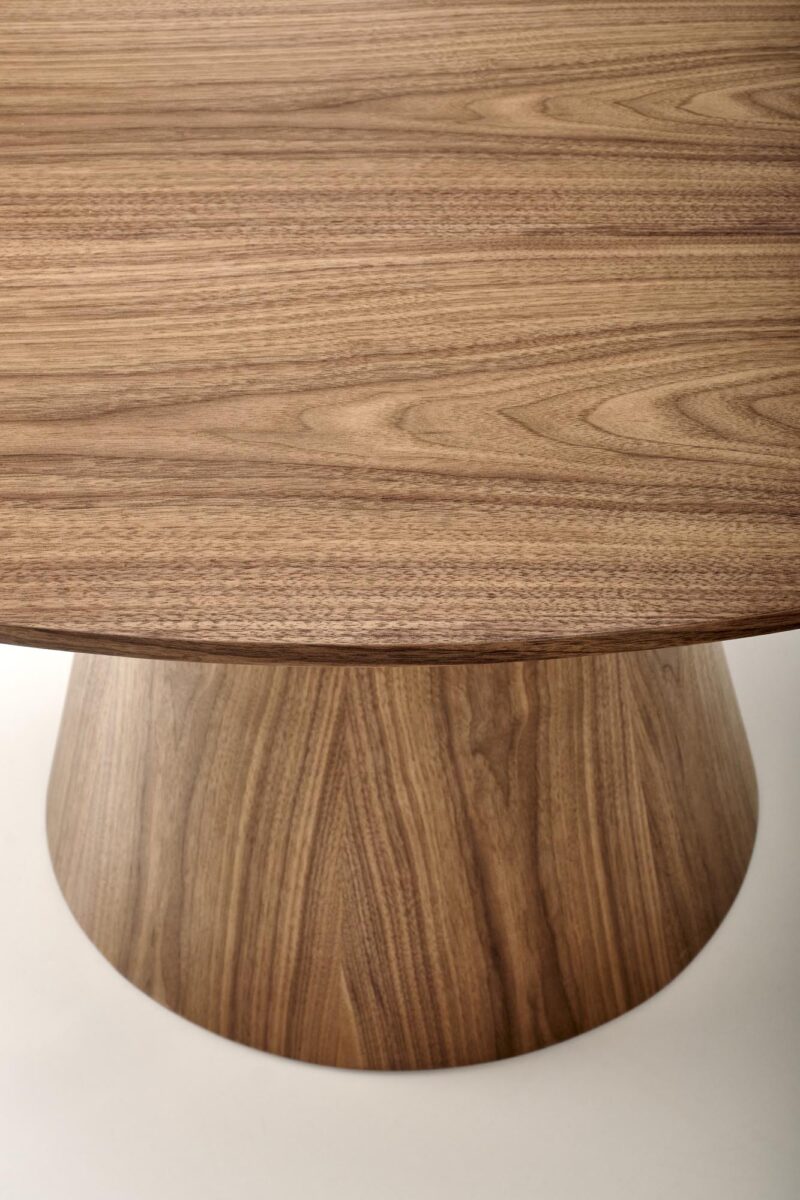 Pyöreä ruokapöytä HENDERSON, pähkinä