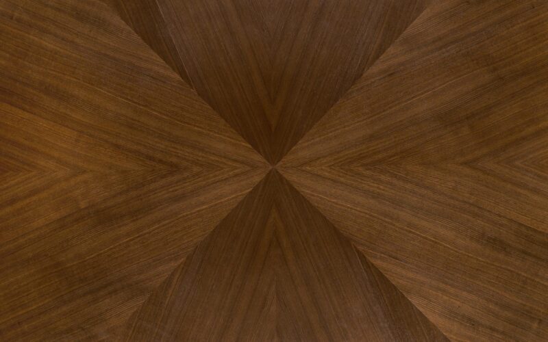 Pöytä VAGNOR, pähkinäpuu