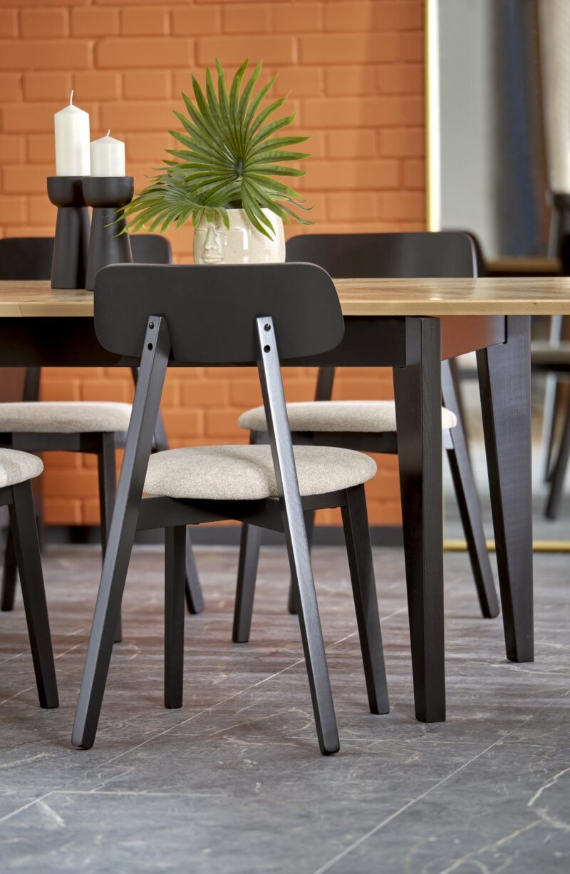 Ruokapöytä EDMIRON, vaaleaa tammea / musta