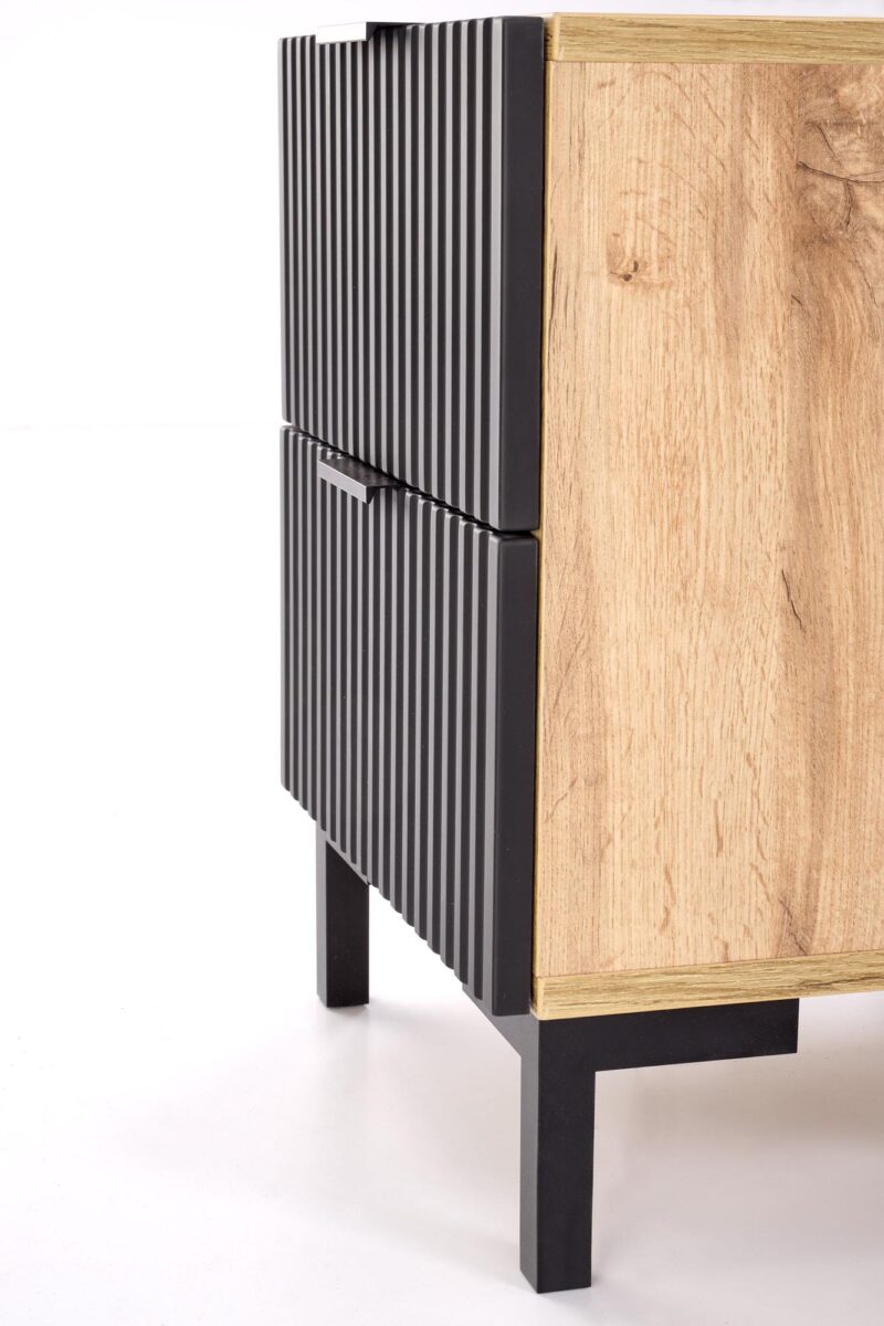 Yöpyöpö NELARO, tammi / musta