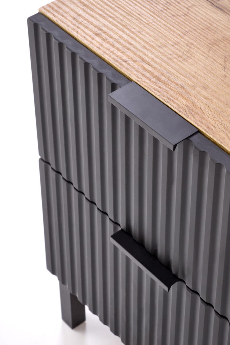 Yöpyöpö NELARO, tammi / musta