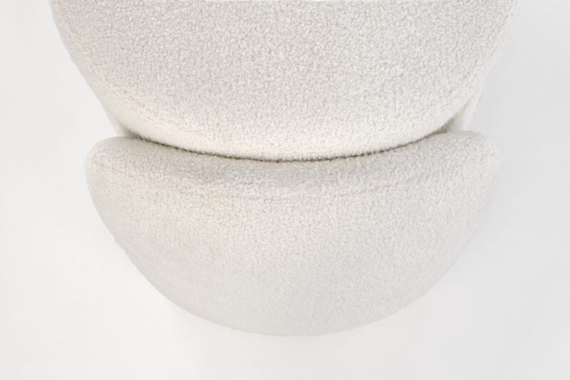 FICARIA-pingi säilytysominaisuudella, kermaisena