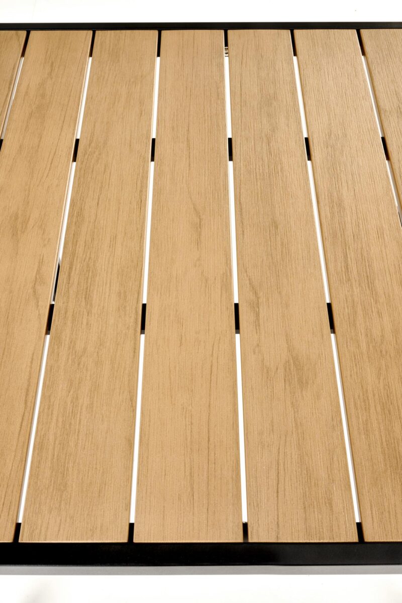 Ruokapöytä FIERRO, neliömäinen / ruskea / musta