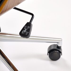 Toimistohelppi WEBSTER, pähkinäpuisena / mustana