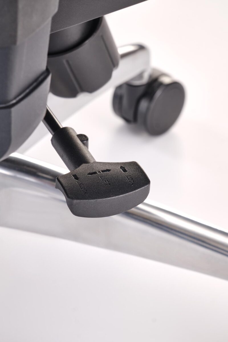 Toimiston tuoli CALAVIA musta