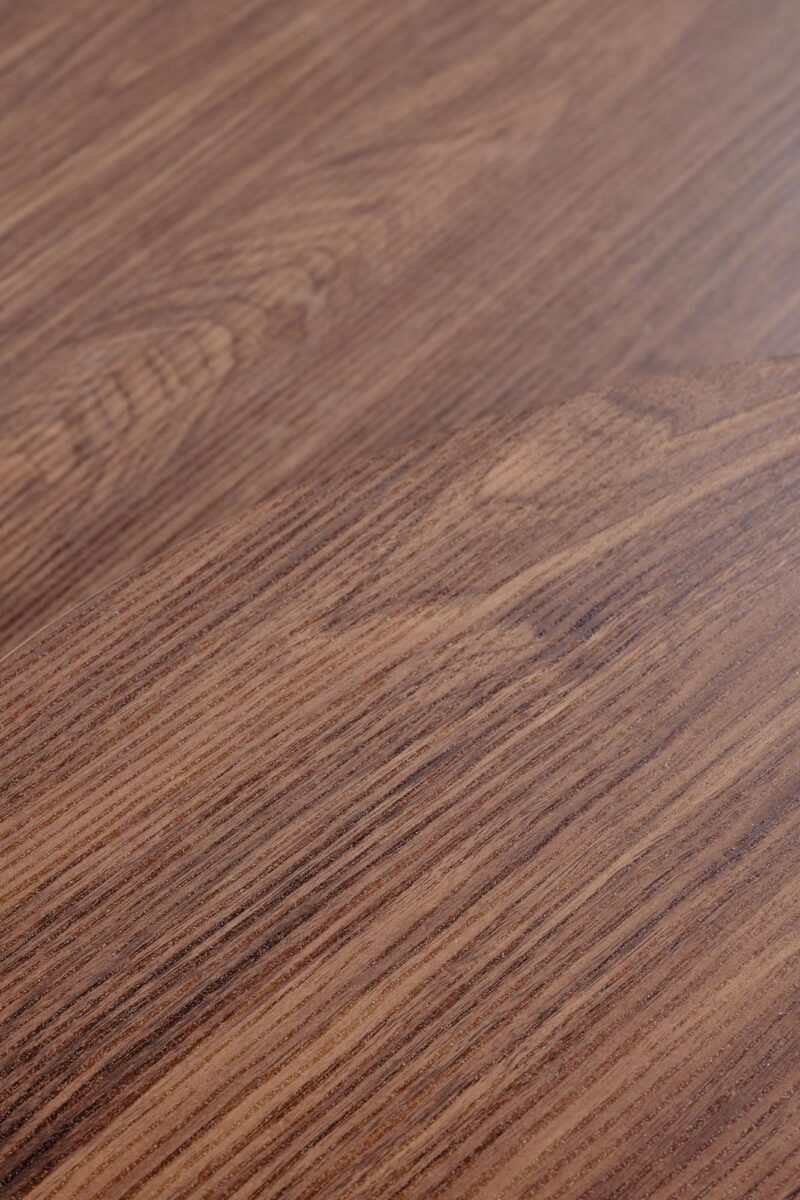 Kahvitalo GISELA S, pähkinä