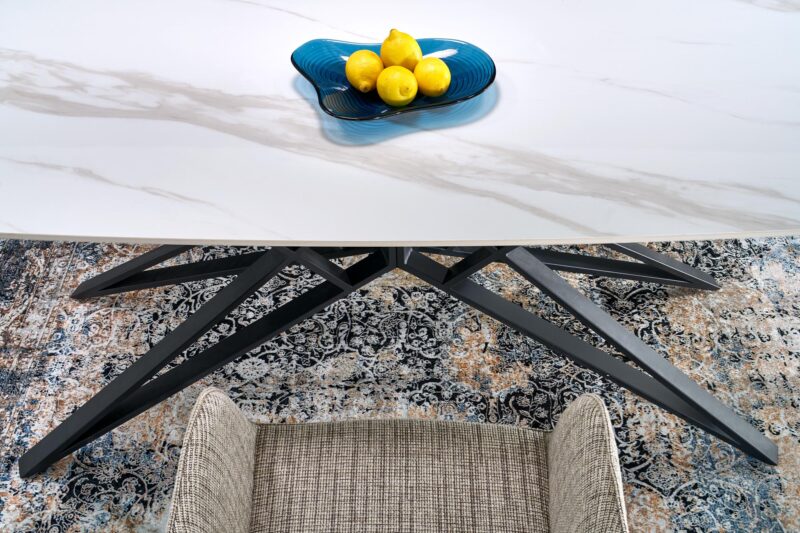 Pidentävä Ruokapöytä ALFERO, valkoinen marmori / musta