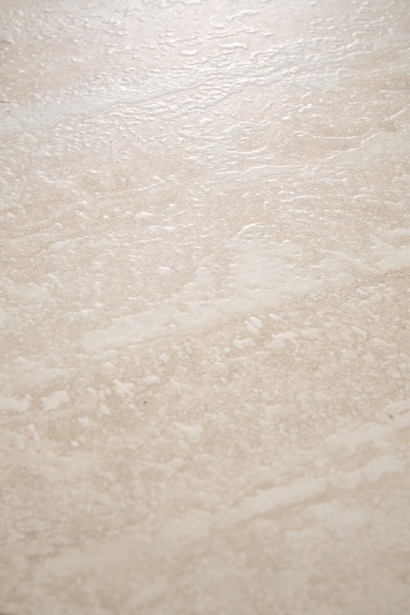 Pyöreä ruokapöytä TOLMAR, travertiini / kashmir