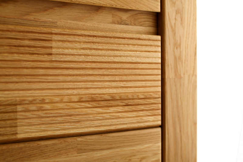 Tamminen vitriinikaappi BRUNO 72 lasiovella