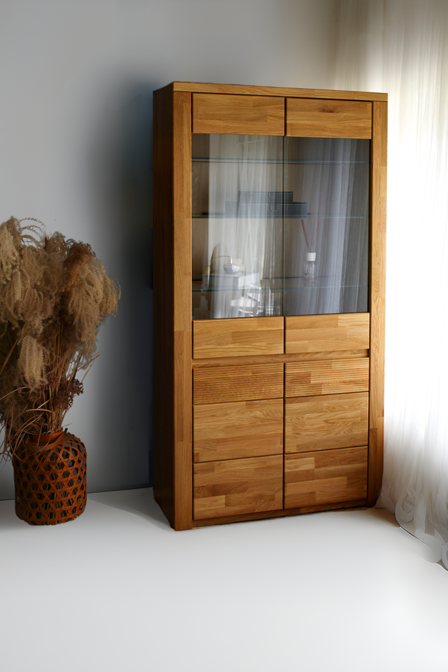 Tamminen vitriinikaappi BRUNO 72 lasiovella