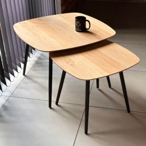 Puu-diivanipöytä metallijaloilla GEOMETRIC 02