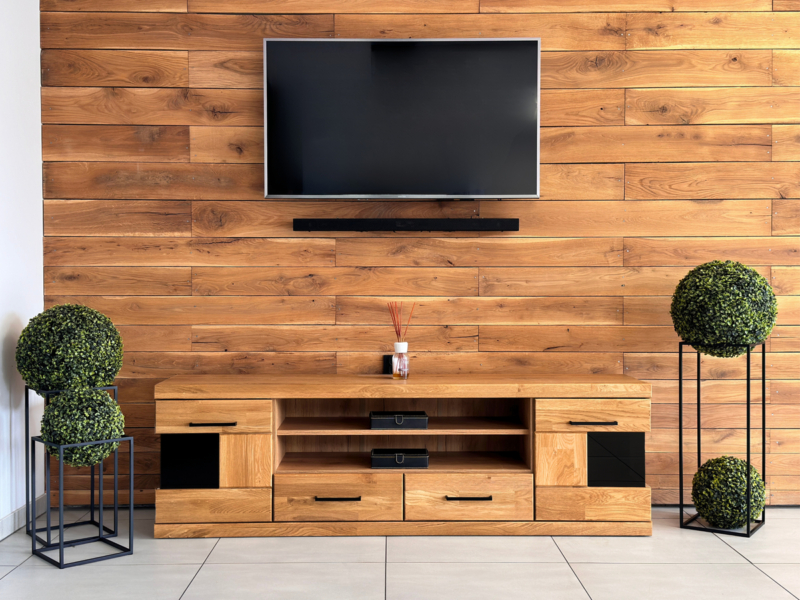 Kanskilyyden tammesta valmistettu TV-taso RARO 48