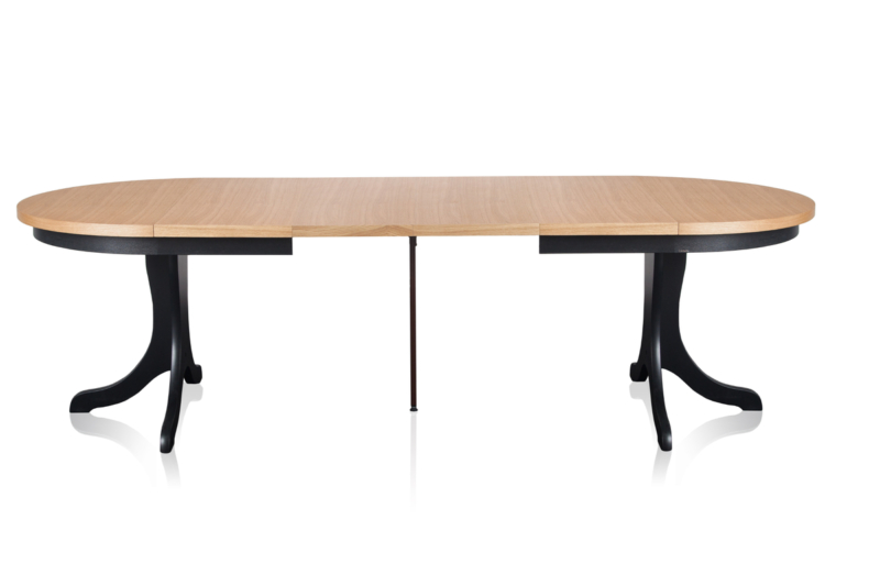 Pidempi, jopa 3,1 m, tammesta valmistettu ruokapöytä Orlando I