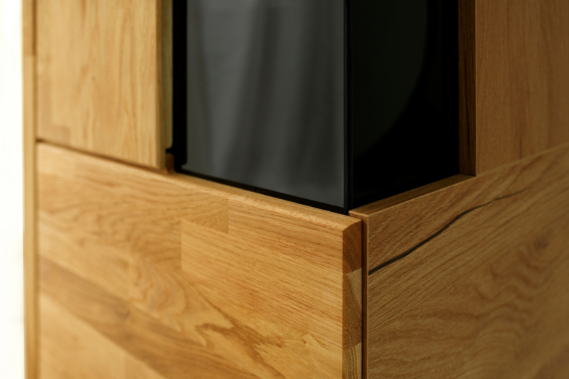 Przyciemniane-szklo-z-drewnem-debowym Tamminen vitriini Raro 90