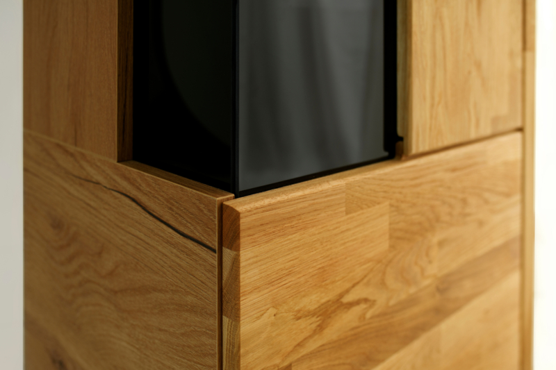 RE-95-_5_ Tammi puusta valmistettu vitriinkappi Raro 95