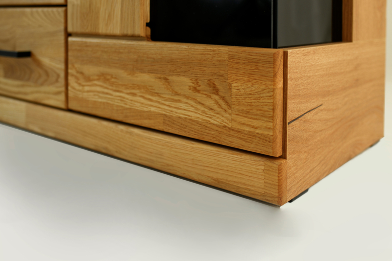 Tammi puinen lipasto RARO 14