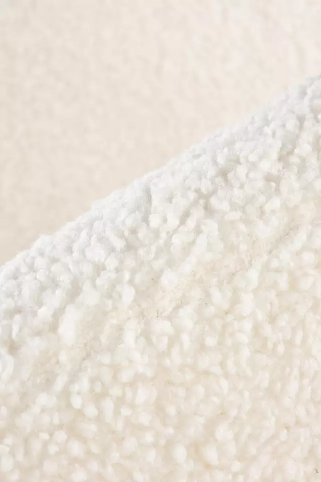 Pehmustettu nojatuoli Soft 01 kultaisilla jaloilla