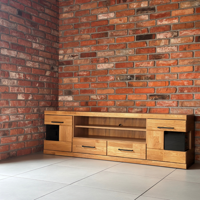 Kanskilyyden tammesta valmistettu TV-taso RARO 48