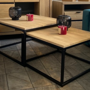 KONGO-sarjan tammipuusta ja metallista valmistettu sohvapöytäsetti