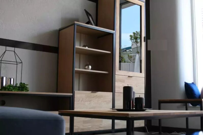 Tammercookisesta TV-teline Kongo LOFT 01