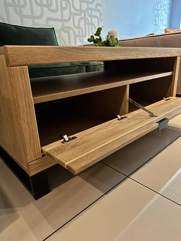 Tammi puusta tehty kahvipöytä Mono LOFT 08