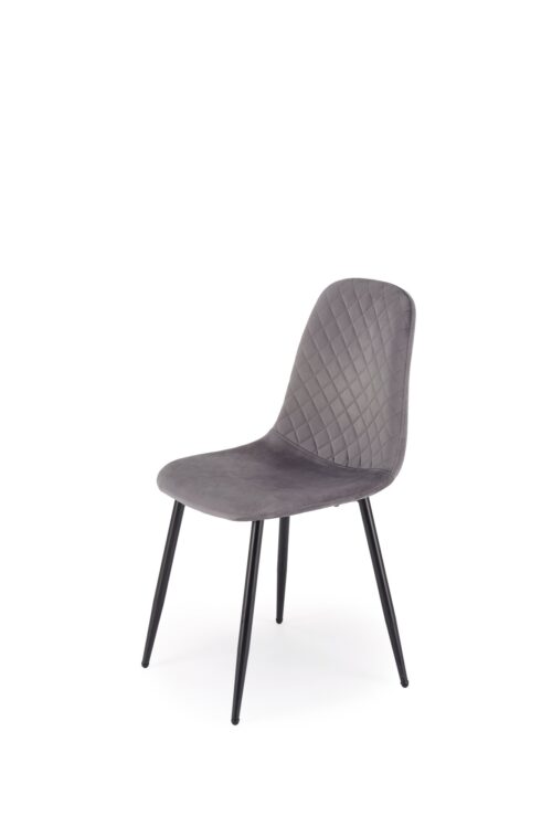 K608 työkaluvarasto halli