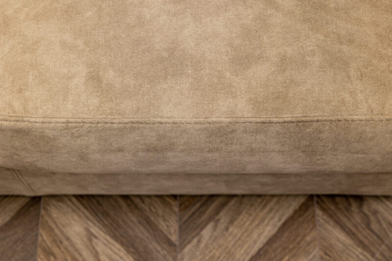 6A7A8757-scaled-2 Vuodesohva Valencia beige